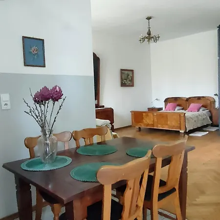 Place Apartment