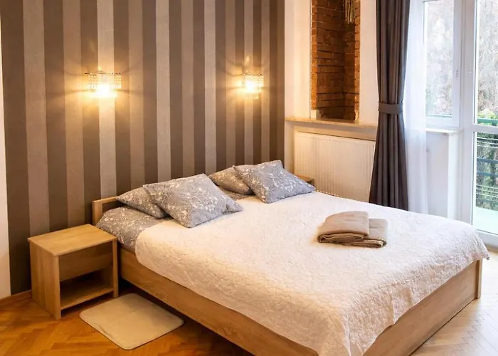 Place * كراكوفيا